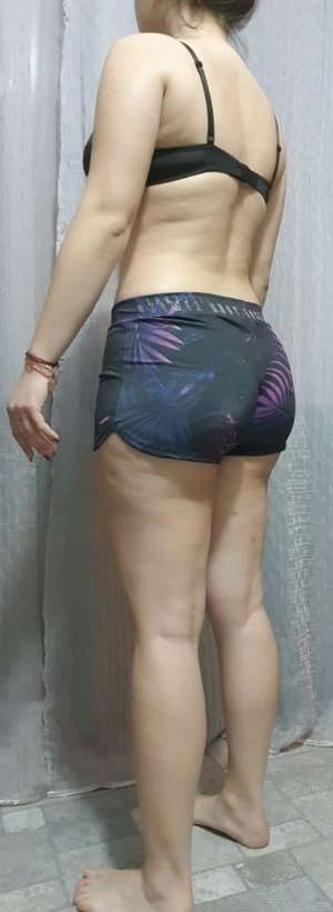 Body Type Test (Quiz) Results 1184 – Body Type Two (BT2) Female (Woman), Generation Z